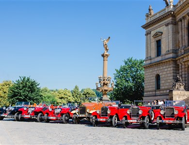 Retro-Fahrt durch Prag mit einem Oldtimer